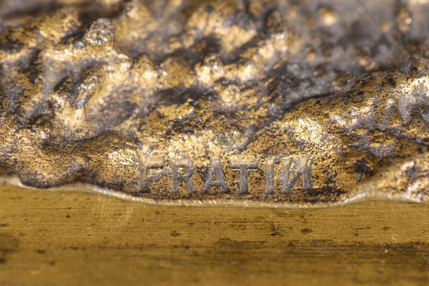 Christophe FRATIN (1801-1864) rare pendule à l'éléphant d'Asie, en bronze doré et patiné Christophe FRATIN (1801-1864) rare pendule à l'éléphant d'Asie, en bronze doré et patiné-6