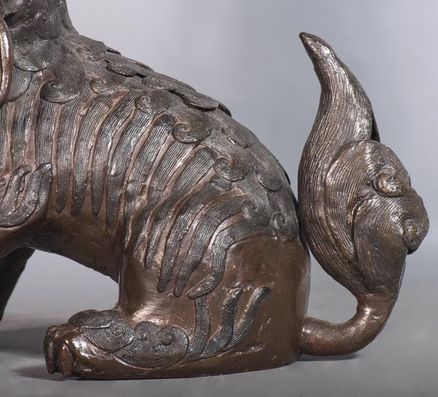 Pendule chinoisante à décor de chien de Fô Pendule chinoisante à décor de chien de Fô-6