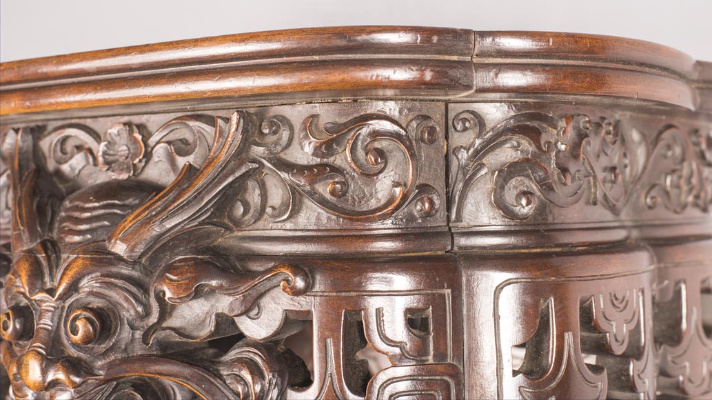 Paire de consoles d'applique extrême-orientales à décor de dragon Paire de consoles d'applique extrême-orientales à décor de dragon-4