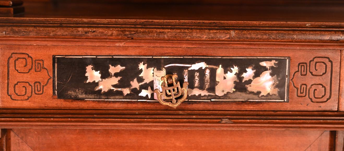 Gabriel VIARDOT (attribué à), Meuble japonisant aux panneaux incrustés de nacre, fin du XIXe siècle Gabriel VIARDOT (attribué à), Meuble japonisant aux panneaux incrustés de nacre, fin du XIXe siècle-8