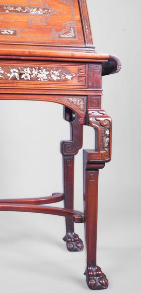 Bureau secrétaire japonisant à décor de papillons en marqueterie de nacre Bureau secrétaire japonisant à décor de papillons en marqueterie de nacre-6