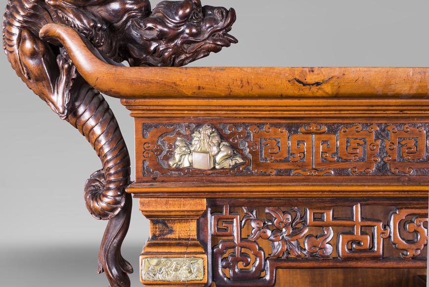 Meuble à étagères d'inspiration extrême-orientale Meuble à étagères d'inspiration extrême-orientale-5