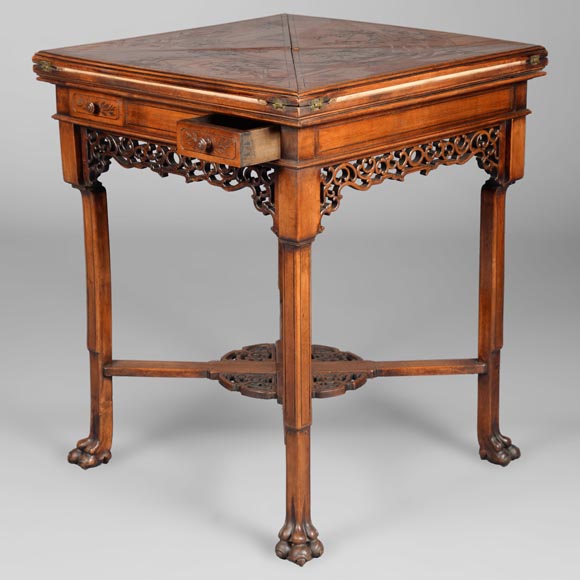 Table à jeux Japonisante au décor gravé Table à jeux Japonisante au décor gravé-0