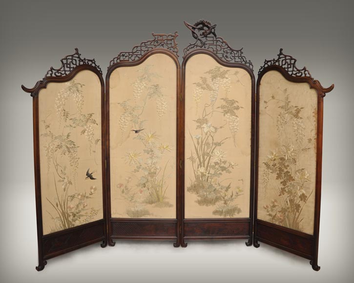Maison des Bambous Alfred PERRET et Ernest VIBERT (attribué à) - Paravent japonisant en soie brodée Maison des Bambous Alfred PERRET et Ernest VIBERT (attribué à) - Paravent japonisant en soie brodée-0