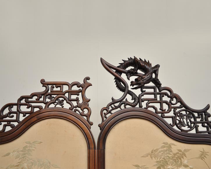 Maison des Bambous Alfred PERRET et Ernest VIBERT (attribué à) - Paravent japonisant en soie brodée Maison des Bambous Alfred PERRET et Ernest VIBERT (attribué à) - Paravent japonisant en soie brodée-1