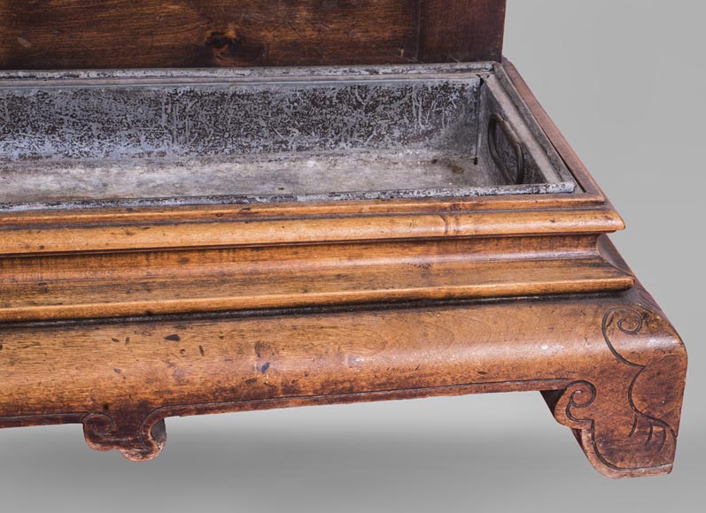 Vestiaire d'entrée japonisant à décor de pagode Vestiaire d'entrée japonisant à décor de pagode-3