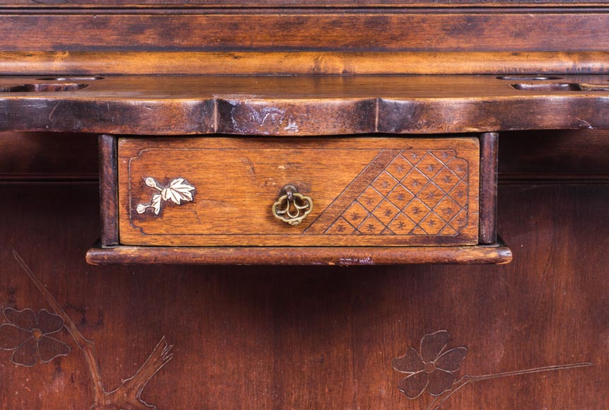 Vestiaire d'entrée japonisant à décor de pagode Vestiaire d'entrée japonisant à décor de pagode-4