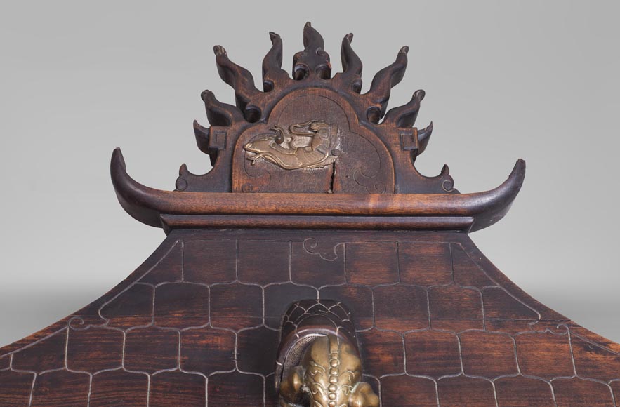 Vestiaire d'entrée japonisant à décor de pagode Vestiaire d'entrée japonisant à décor de pagode-7