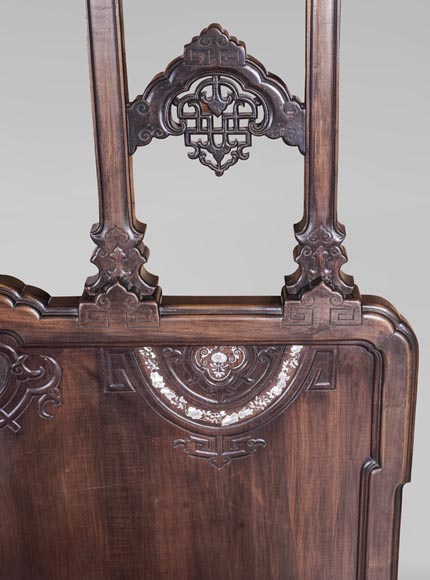 Lit inspiré de l'Extrême-Orient, à décor d'un tuk-tuk Lit inspiré de l'Extrême-Orient, à décor d'un tuk-tuk-7