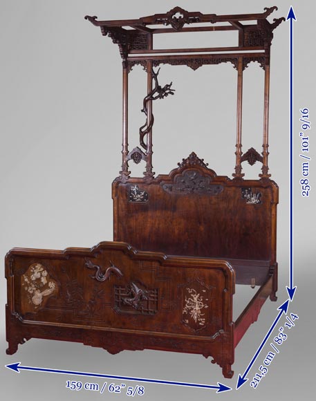 Lit japonisant à décor de marqueterie de nacre Lit japonisant à décor de marqueterie de nacre-14