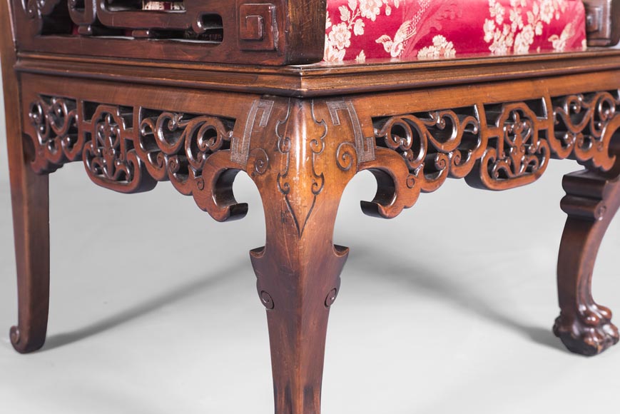 Cyrille RUFFIER DES AIMES (1844-1916) - Ensemble de deux chaises et un fauteuil d'inspiration extrême-orientale Cyrille RUFFIER DES AIMES (1844-1916) - Ensemble de deux chaises et un fauteuil d'inspiration extrême-orientale-10