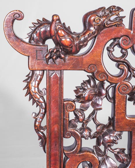 Cyrille RUFFIER DES AIMES (1844-1916) - Ensemble de deux chaises et un fauteuil d'inspiration extrême-orientale Cyrille RUFFIER DES AIMES (1844-1916) - Ensemble de deux chaises et un fauteuil d'inspiration extrême-orientale-20