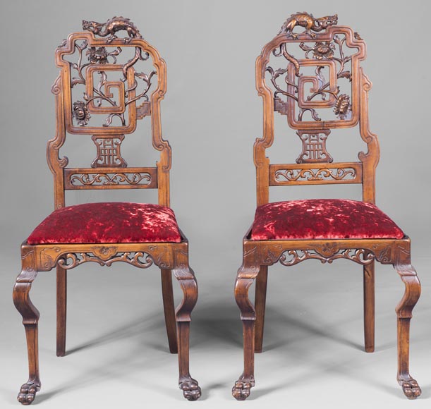 Paire de chaises à dossier ajouré dans le goût du Japon Paire de chaises à dossier ajouré dans le goût du Japon-0