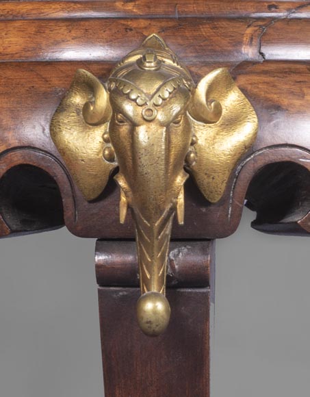 Paire de sellettes de présentation, d'inspiration extrême-orientale Paire de sellettes de présentation, d'inspiration extrême-orientale-4