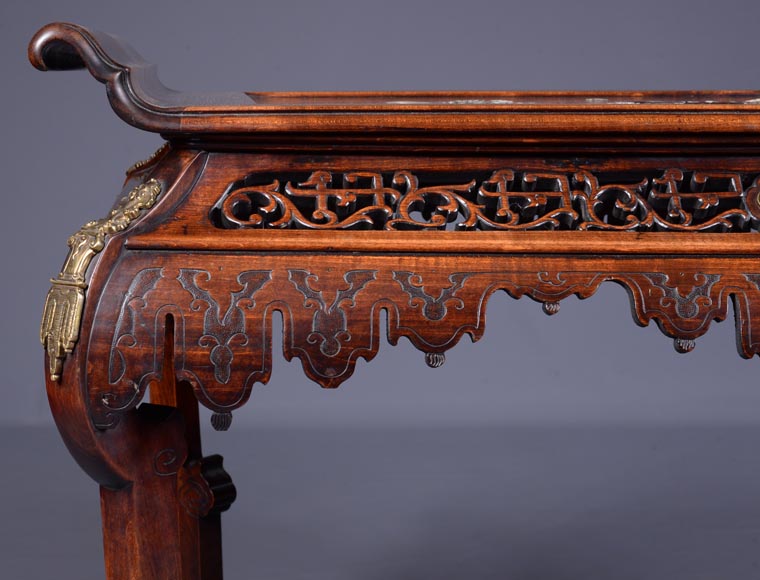 Gabriel Viardot (attribuée à), Table japonisante avec marqueterie d'oiseau en os, vers 1870-1880 Gabriel Viardot (attribuée à), Table japonisante avec marqueterie d'oiseau en os, vers 1870-1880-4