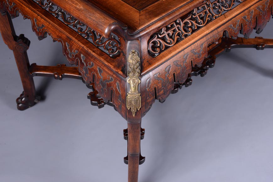 Gabriel Viardot (attribuée à), Table japonisante avec marqueterie d'oiseau en os, vers 1870-1880 Gabriel Viardot (attribuée à), Table japonisante avec marqueterie d'oiseau en os, vers 1870-1880-8