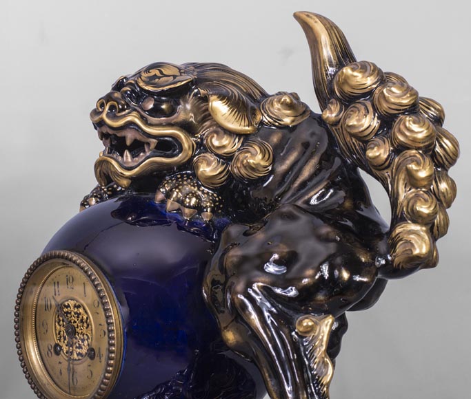 Garniture de cheminée japonisante au chien de Fô Garniture de cheminée japonisante au chien de Fô-5