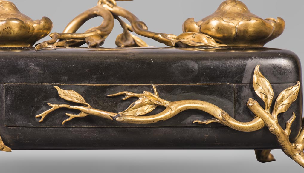 Frédéric-Eugène PIAT (modèle de) pour Maison Perrot (bronzier) - Elégant encrier japonisant à décor de papillon Frédéric-Eugène PIAT (modèle de) pour Maison Perrot (bronzier) - Elégant encrier japonisant à décor de papillon-5