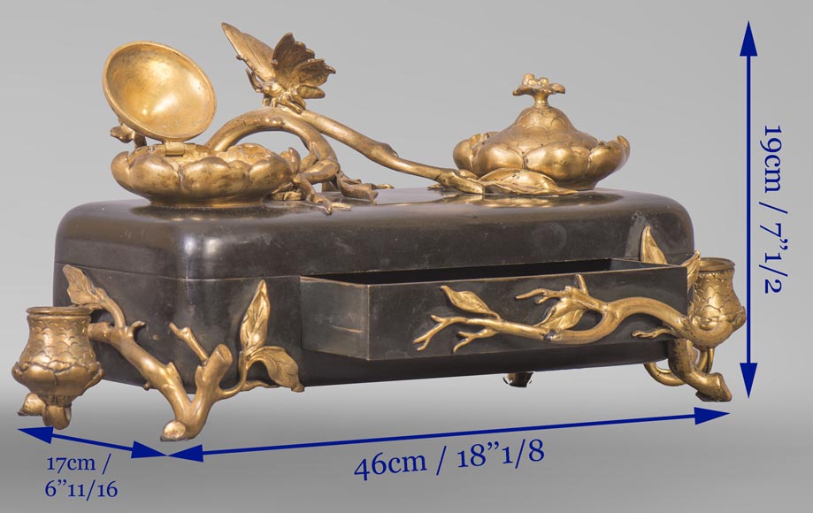 Frédéric-Eugène PIAT (modèle de) pour Maison Perrot (bronzier) - Elégant encrier japonisant à décor de papillon Frédéric-Eugène PIAT (modèle de) pour Maison Perrot (bronzier) - Elégant encrier japonisant à décor de papillon-10