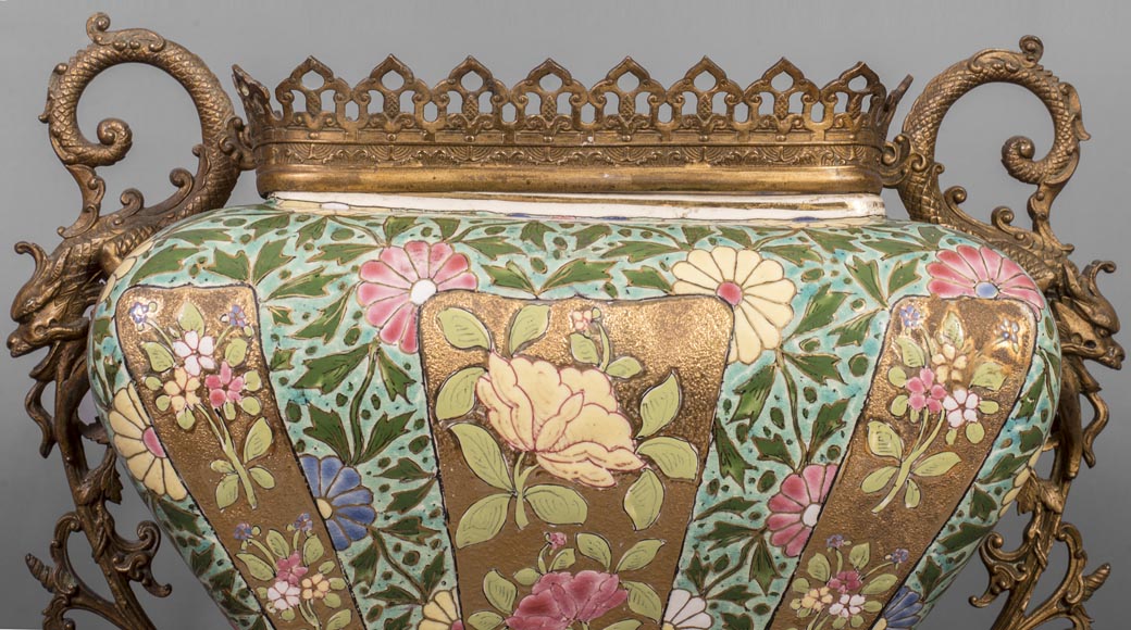 Ignac FISCHER - Jardinière sinisante, en faïence et bronze doré Ignac FISCHER - Jardinière sinisante, en faïence et bronze doré-4