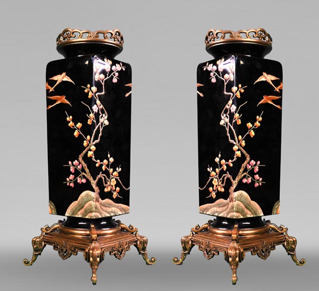 BACCARAT, Paire de vases au décor japonisant d’arbres en fleur et d’oiseaux, vers 1880 BACCARAT, Paire de vases au décor japonisant d’arbres en fleur et d’oiseaux, vers 1880-0