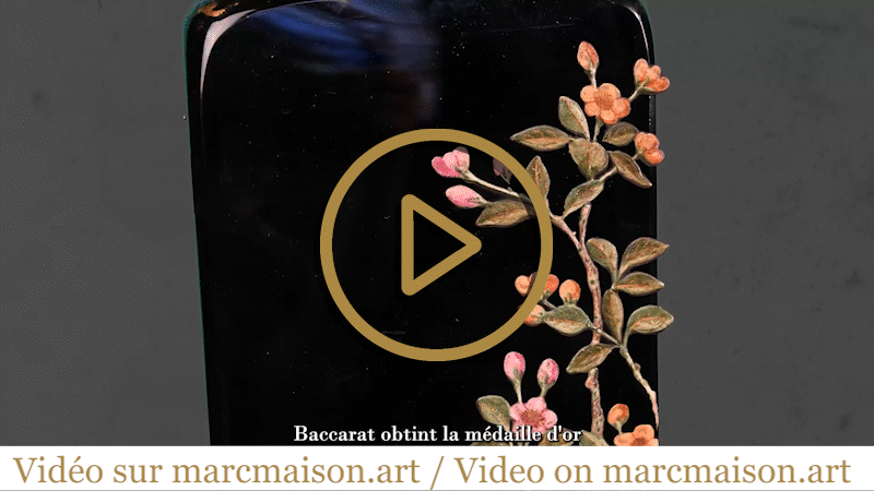 BACCARAT, Paire de vases au décor japonisant d’arbres en fleur et d’oiseaux, vers 1880 BACCARAT, Paire de vases au décor japonisant d’arbres en fleur et d’oiseaux, vers 1880-0