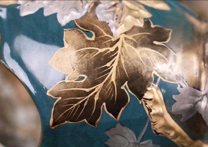 La nature faite vase, ( Attribué à ) Émile GALLÉ pour la manufacture de Lunéville La nature faite vase, ( Attribué à ) Émile GALLÉ pour la manufacture de Lunéville-8