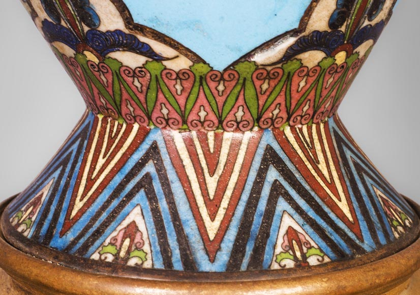 Paire de lampes japonisantes aux têtes d'éléphant Paire de lampes japonisantes aux têtes d'éléphant-4