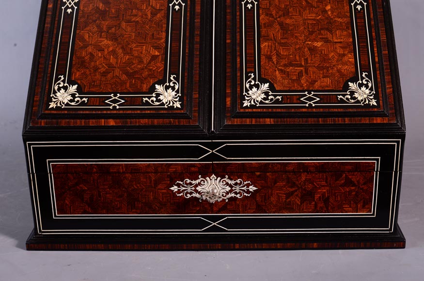 Maison Sormani, Luxueux nécessaire à écrire en marqueterie d'acajou et ivoire Maison Sormani, Luxueux nécessaire à écrire en marqueterie d'acajou et ivoire-3