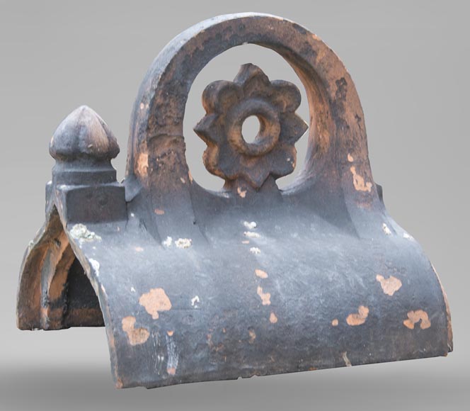 Ensemble de tuiles faîtières en terre cuite Ensemble de tuiles faîtières en terre cuite-0