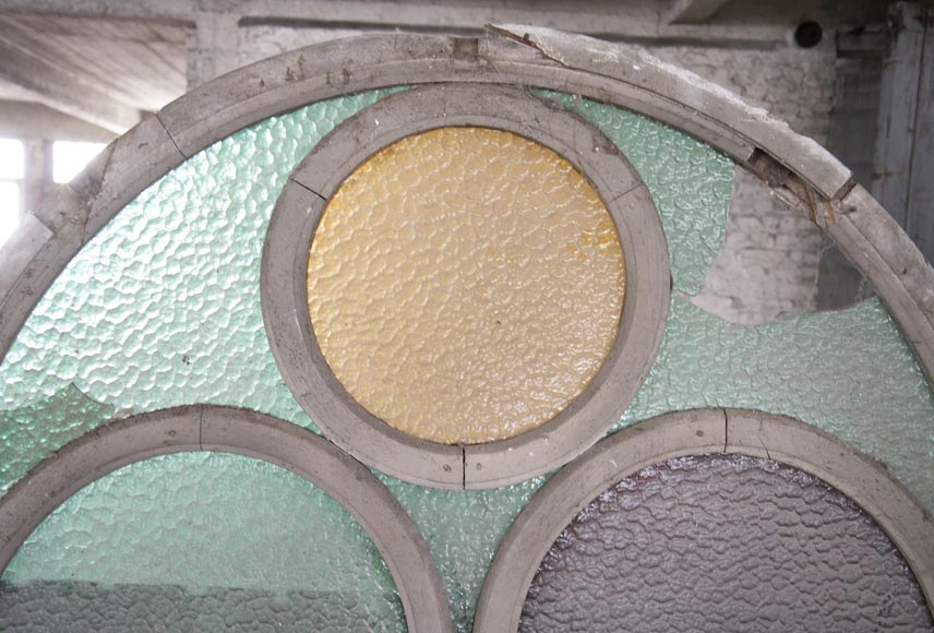 Ensemble de cadres de fenêtres en bois en forme d'arcade et verres de couleurs Ensemble de cadres de fenêtres en bois en forme d'arcade et verres de couleurs-9