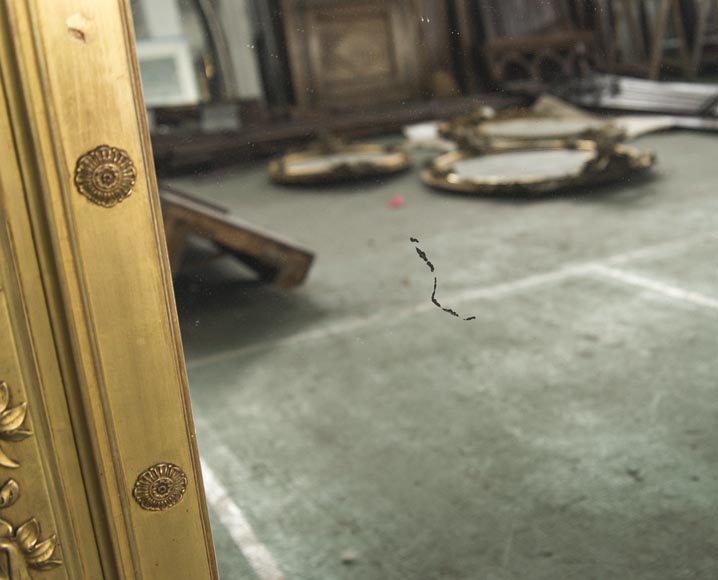 Trumeau ancien de style Empire, doré, fronton à décor de lions Trumeau ancien de style Empire, doré, fronton à décor de lions-7