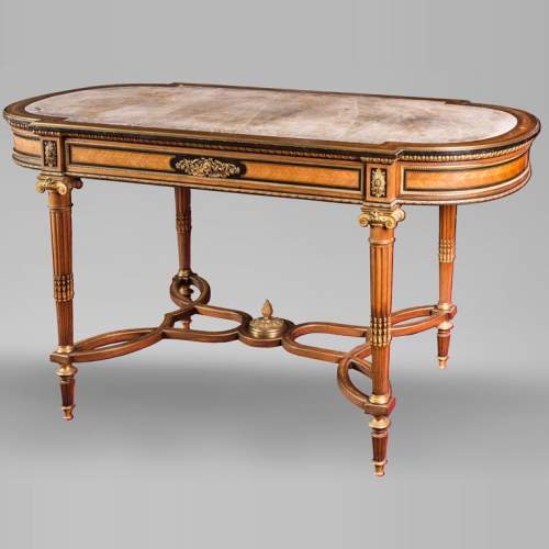 Henri-Auguste FOURDINOIS (1830-1907) - Bureau plat de milieu de style Louis XVI