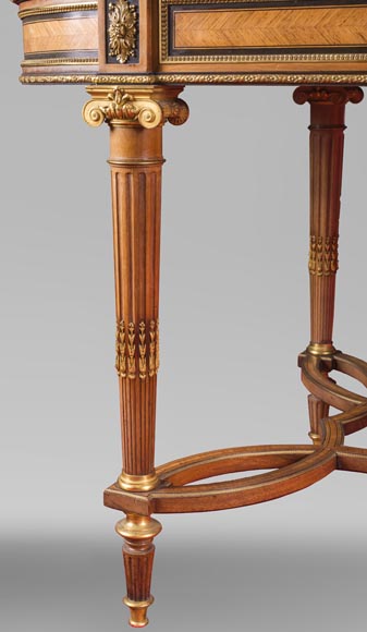 Henri-Auguste FOURDINOIS (1830-1907) - Bureau plat de milieu de style Louis XVI Henri-Auguste FOURDINOIS (1830-1907) - Bureau plat de milieu de style Louis XVI -4