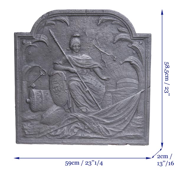 Plaque de cheminée ancienne à décor de Minerve Plaque de cheminée ancienne à décor de Minerve-7