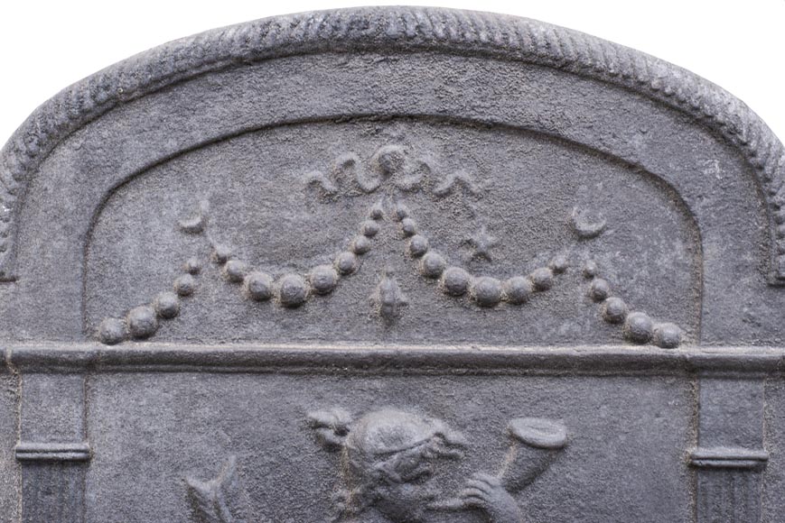 Plaque de cheminée moderne figurant Diane chasseresse Plaque de cheminée moderne figurant Diane chasseresse-4