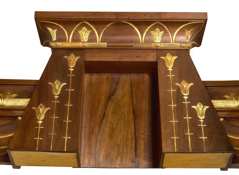 Louis MALARD, Chambre à coucher unique de style « rhamsésien » en noyer rehaussé de feuilles d’or, Exposition Universelle de 1889  Louis MALARD, Chambre à coucher unique de style « rhamsésien » en noyer rehaussé de feuilles d’or, Exposition Universelle de 1889-2