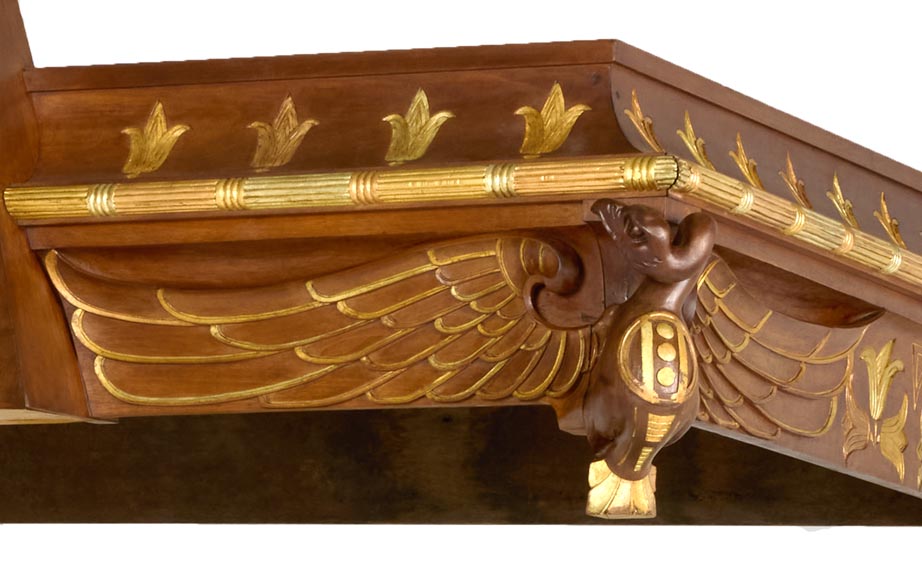 Louis MALARD, Chambre à coucher unique de style « rhamsésien » en noyer rehaussé de feuilles d’or, Exposition Universelle de 1889  Louis MALARD, Chambre à coucher unique de style « rhamsésien » en noyer rehaussé de feuilles d’or, Exposition Universelle de 1889-3