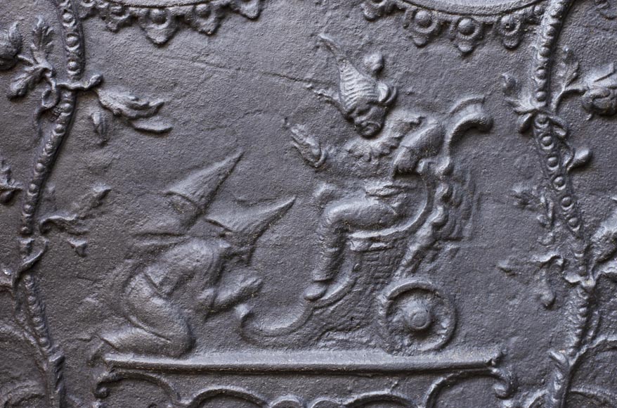 Plaque de cheminée moderne à décor chinoisant illustrée par Plaque de cheminée moderne à décor chinoisant illustrée par