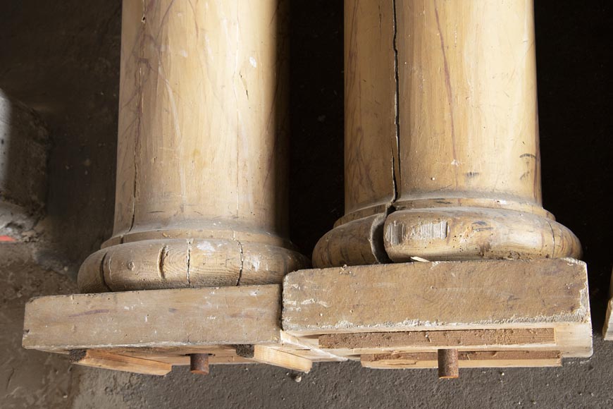 Ensemble de colonnes en bois peint imitation marbre Ensemble de colonnes en bois peint imitation marbre-9