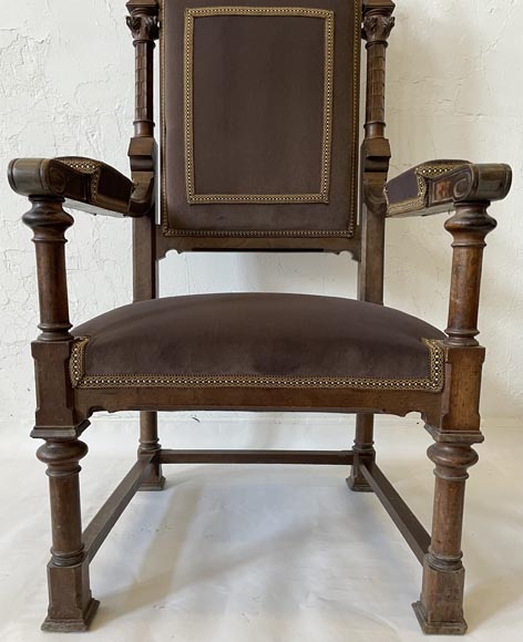 Paire de fauteuils Néo-Gothiques en noyer, XIXe siècle Paire de fauteuils Néo-Gothiques en noyer, XIXe siècle-3