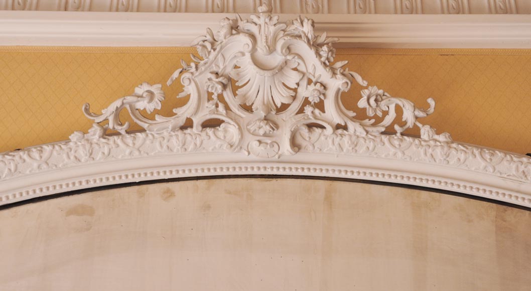 Trumeau ancien de style Régence au fronton ajouré orné d'une large coquille Trumeau ancien de style Régence au fronton ajouré orné d'une large coquille-1