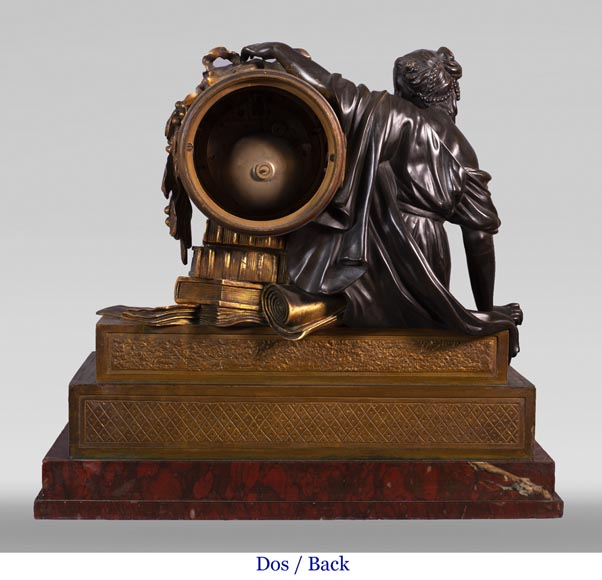 Maison Denière - Pendule en bronze patiné et doré symbolisant Uranie Maison Denière - Pendule en bronze patiné et doré symbolisant Uranie-9