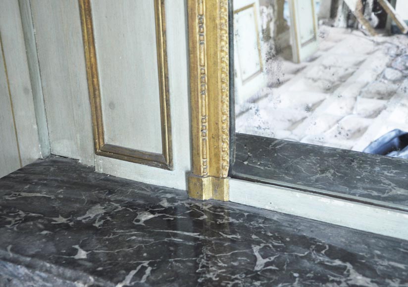 Pièce de boiserie de style Louis XVI comprenant une cheminée et son trumeau d'époque Louis XVI Pièce de boiserie de style Louis XVI comprenant une cheminée et son trumeau d'époque Louis XVI-12