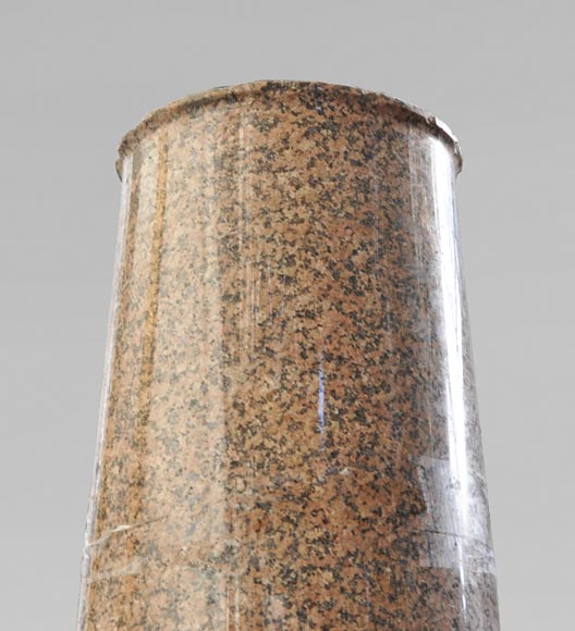 Paire de colonnes anciennes en granit Paire de colonnes anciennes en granit-2