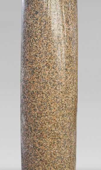 Paire de colonnes anciennes en granit Paire de colonnes anciennes en granit-7