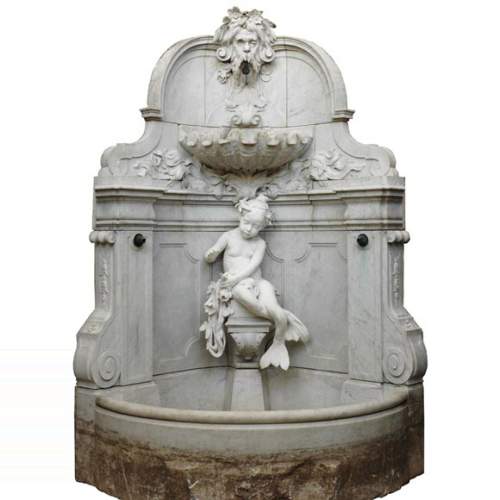 Monumentale Fontaine de jardin en marbre de Carrare et marbre Statuaire attribuée à Rudolf Weyr, Vienne, fin du XIXè siècle