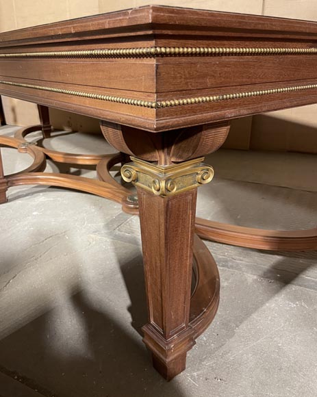 Grande table de style Louis XVI en décor de bronze et placage Grande table de style Louis XVI en décor de bronze et placage-6