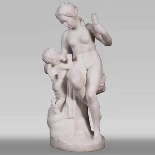 Etienne Maurice FALCONET (d'après) - Vénus retirant le carquois de Cupidon, en marbre de Carrare