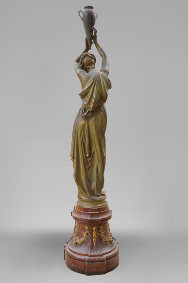 Femme à l'amphore, statue en fonte de fer à patine bronze par la fonderie Durenne, XIXè siècle Femme à l'amphore, statue en fonte de fer à patine bronze par la fonderie Durenne, XIXè siècle-5